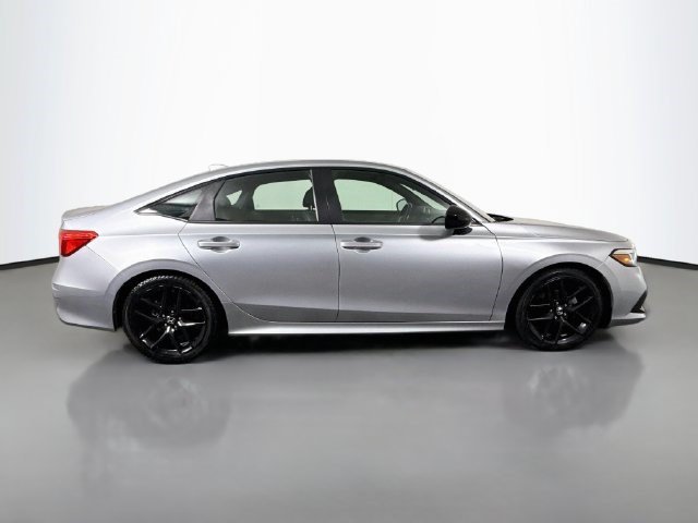 Used 2022 Honda Civic Sport image 11