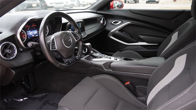 Used 2020 Chevrolet Camaro LT image 14