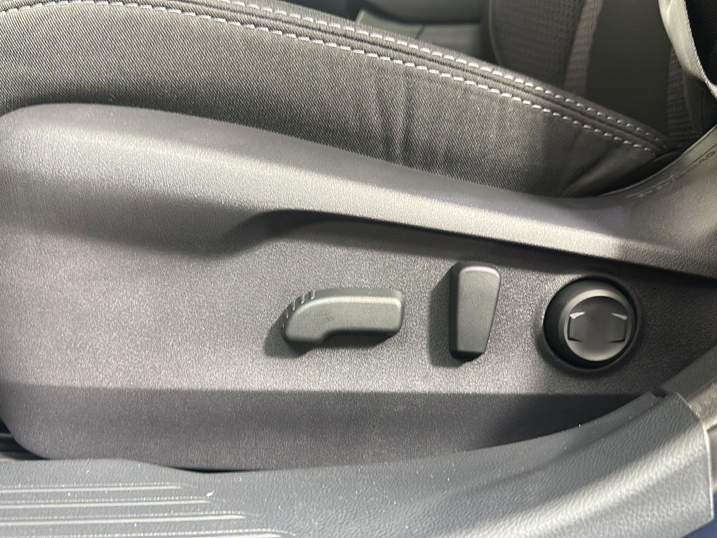 Certified 2025 Subaru Outback Premium w/ Popular Package #1A image 6