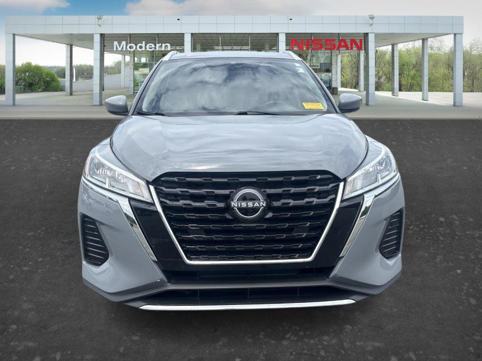 Certified 2024 Nissan Kicks SV FWD image 8