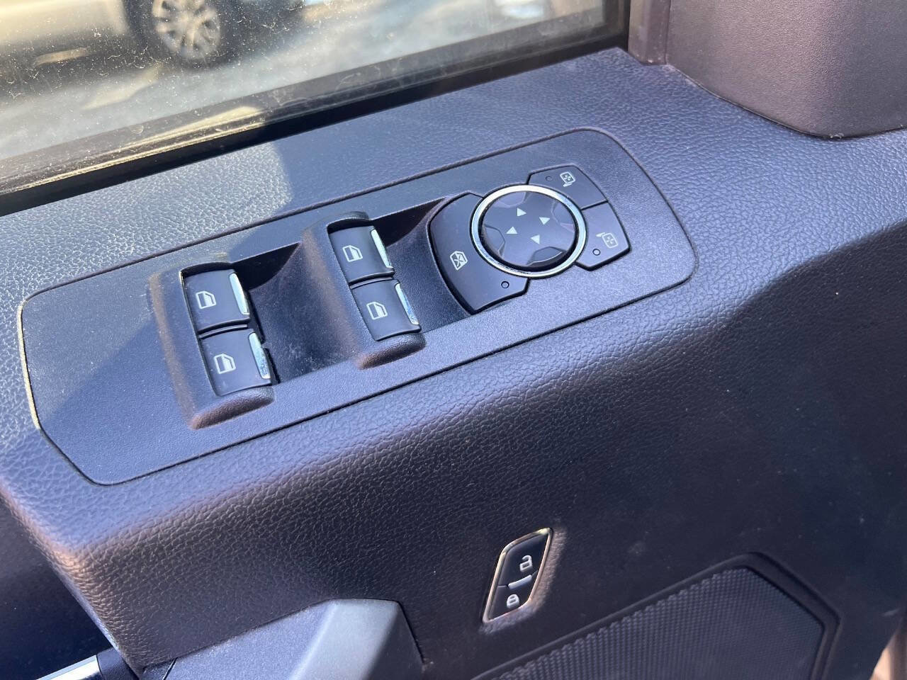 Used 2017 Ford F150 XLT w/ Equipment Group 302A Luxury image 21