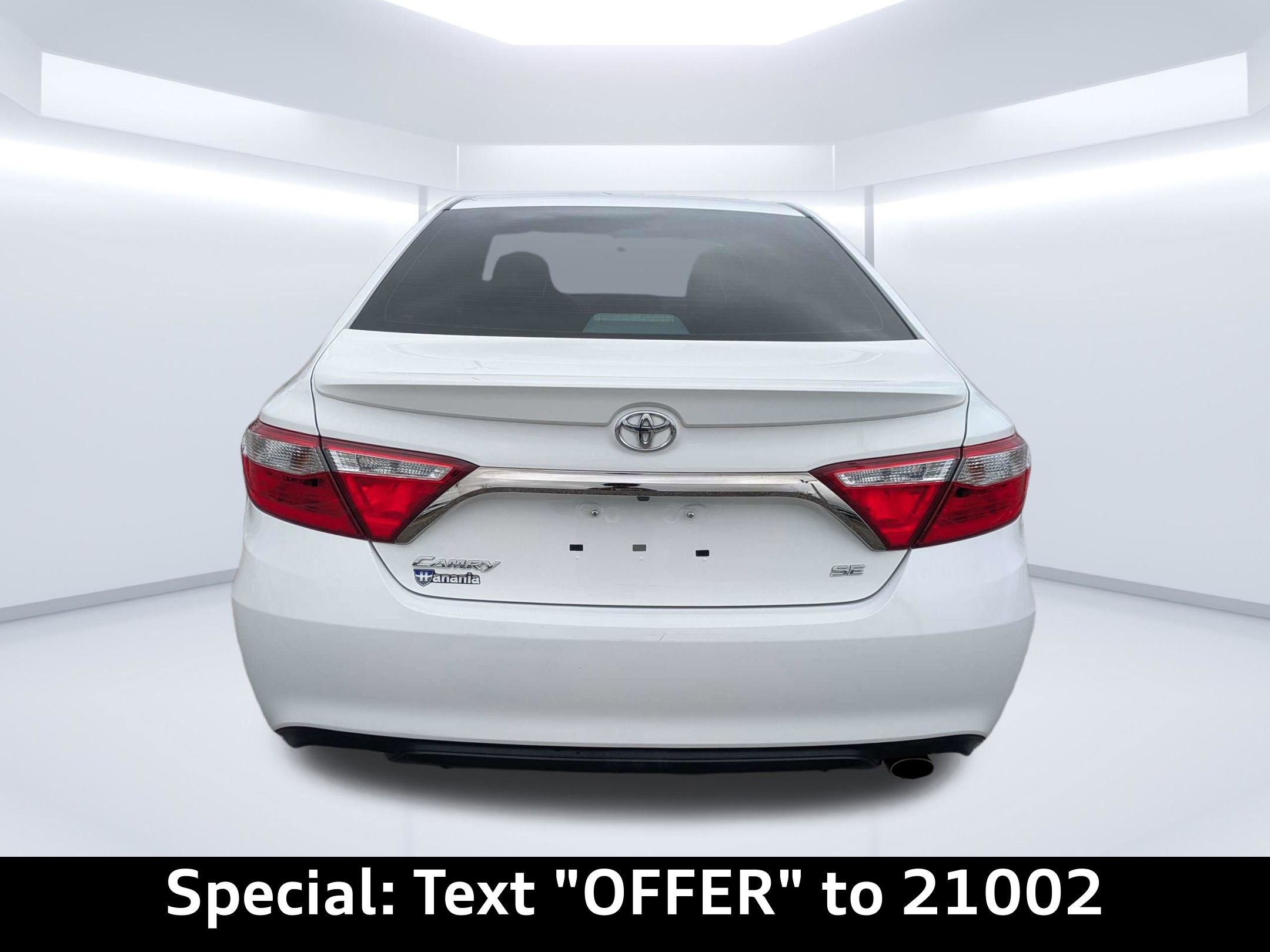 Used 2017 Toyota Camry SE FWD image 3