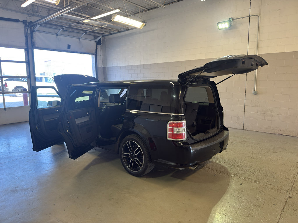 Used 2014 Ford Flex Limited w/ Equipment Group 301A FWD image 12