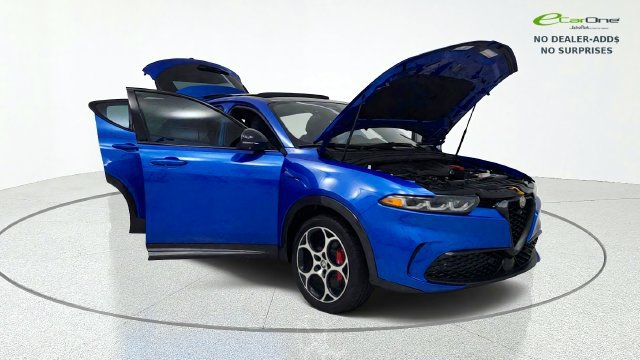 Used 2024 Alfa Romeo Tonale Veloce w/ Active Assist Package AWD/4WD image 12