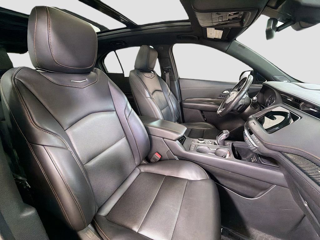 Used 2019 Cadillac XT4 Sport AWD/4WD image 30