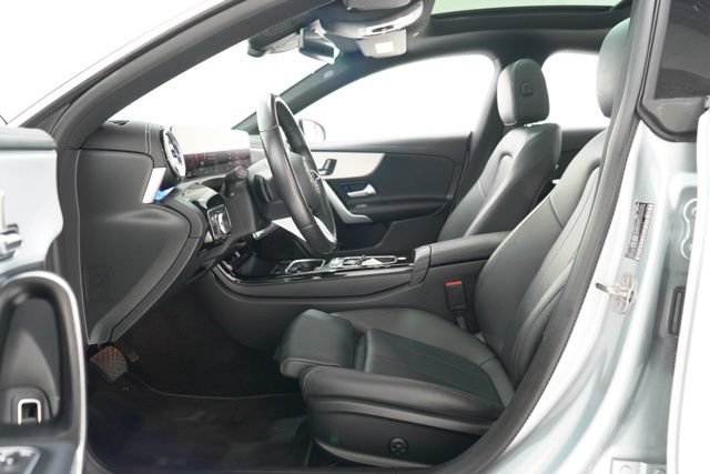 Used 2025 Mercedes-Benz CLA 250 image 14