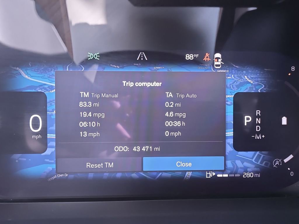 Used 2023 Volvo XC60 B5 Plus w/ Protection Package Premier FWD image 21