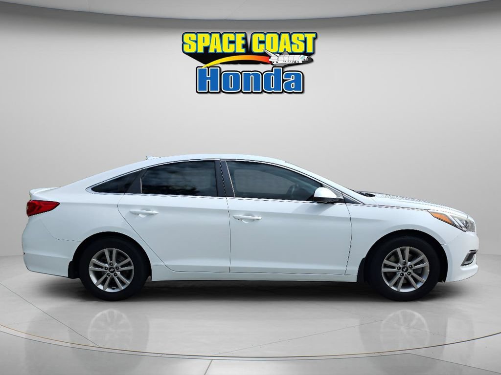 Used 2016 Hyundai Sonata SE FWD image 12