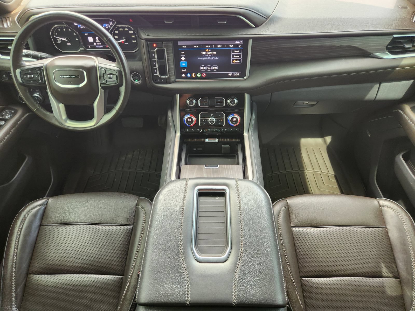 Used 2021 GMC Yukon Denali w/ Advanced Technology Package AWD/4WD image 27
