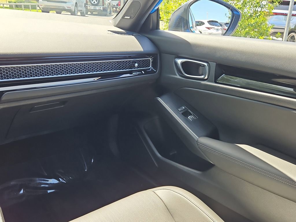Used 2025 Honda Civic Sport Touring image 10