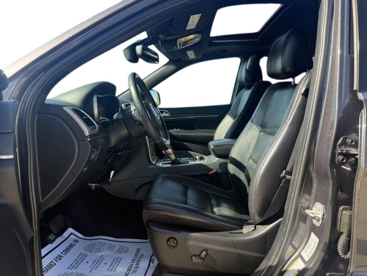 Used 2016 Jeep Grand Cherokee Limited w/ Trailer Tow Group IV image 9