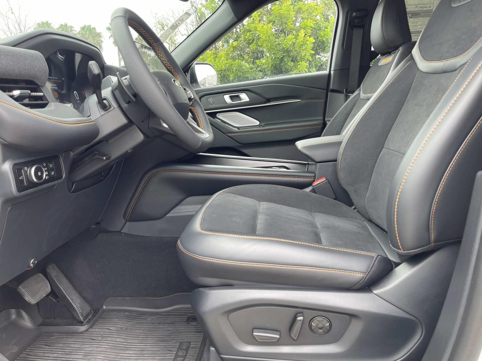 New 2026 Ford Explorer Tremor w/ Tremor Ultimate Package AWD/4WD image 18