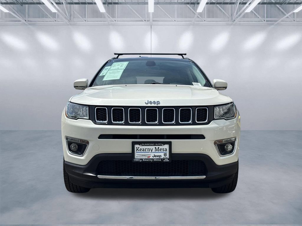 Used 2018 Jeep Compass Limited AWD/4WD image 2