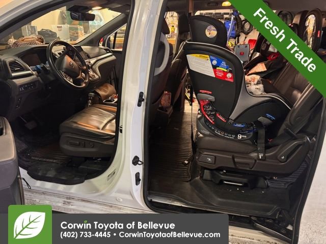 Used 2020 Honda Odyssey Touring image 3