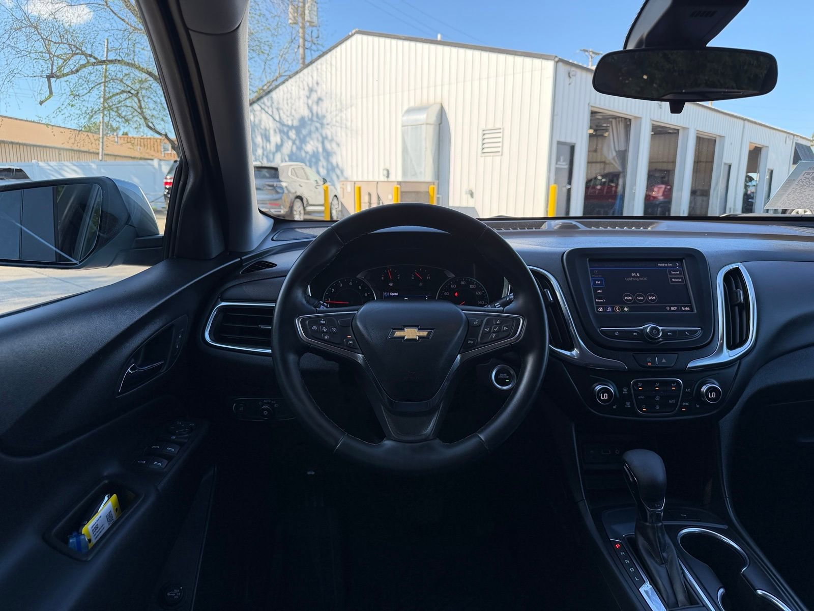 Used 2024 Chevrolet Equinox LT w/ LPO, Floor Liner Package FWD image 2