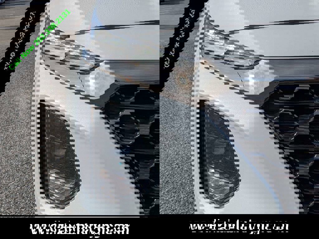 Used 2020 Hyundai Santa Fe Limited w/ Cargo Package image 10