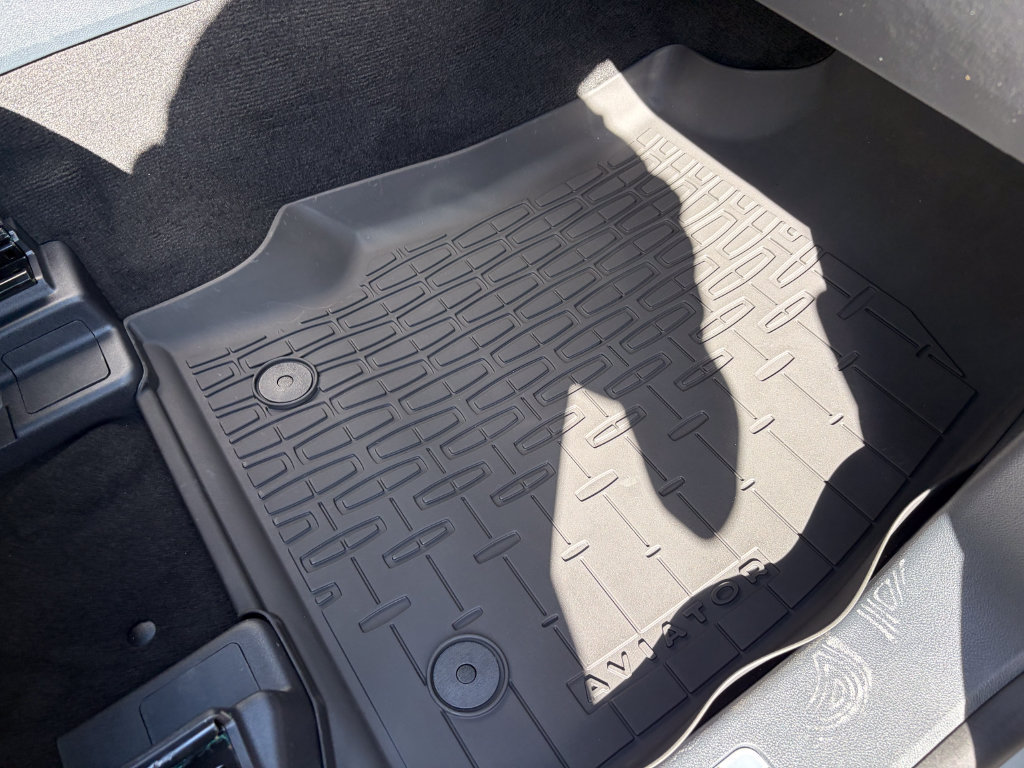 New 2027 Lincoln Aviator AWD w/ Jet Appearance Package image 32