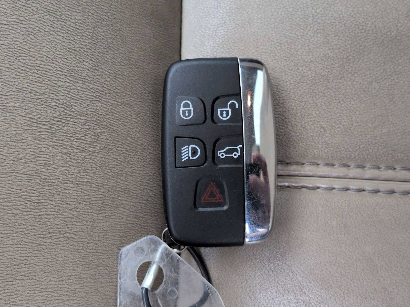 Used 2014 Land Rover LR4 HSE LUX AWD/4WD image 37