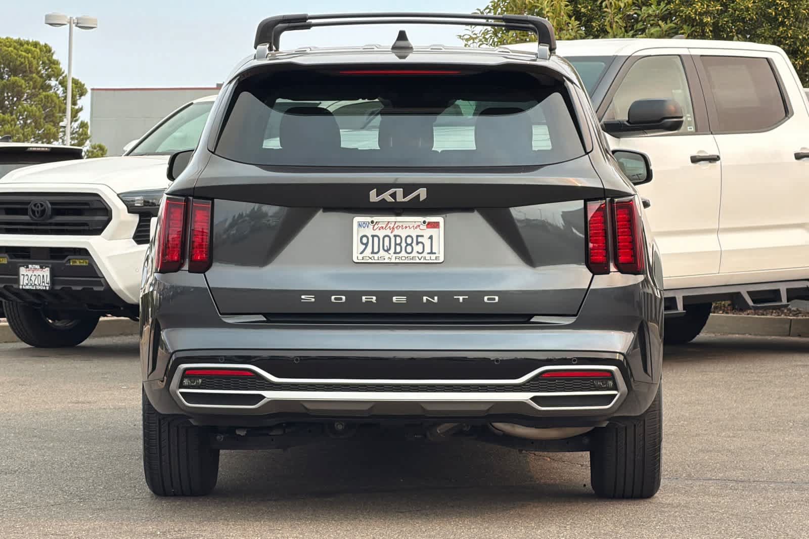 Used 2022 Kia Sorento S FWD image 8