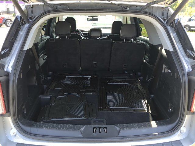 Used 2022 Ford Explorer XLT w/ Equipment Group 202A RWD image 30