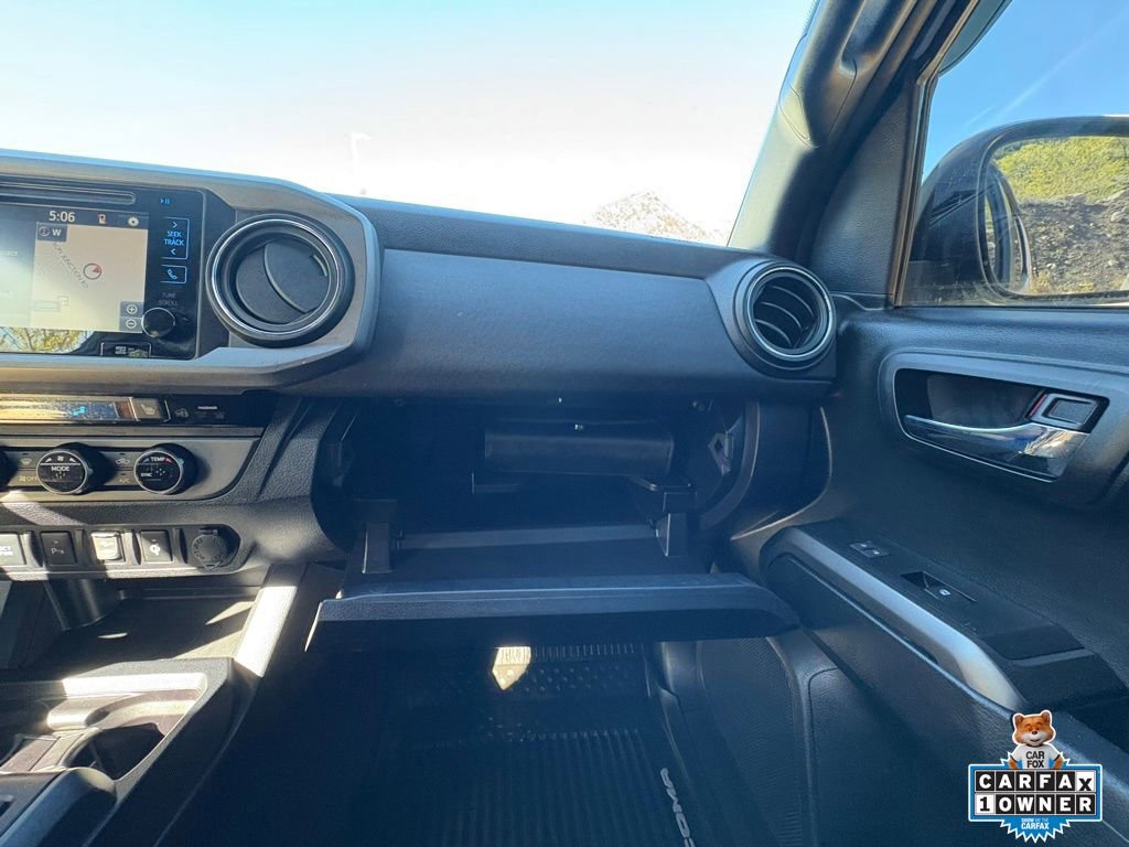 Used 2017 Toyota Tacoma TRD Sport image 24