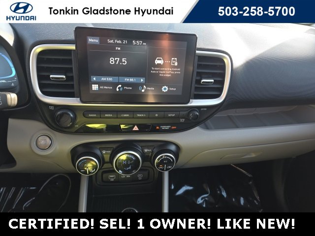Certified 2025 Hyundai Venue SEL image 16