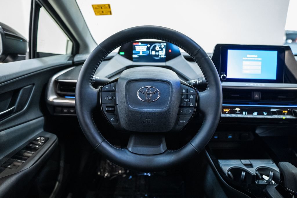 Certified 2025 Toyota Prius XLE image 26