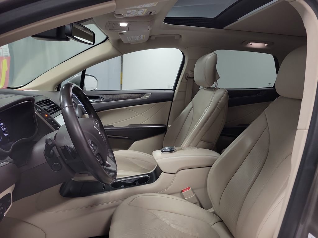 Used 2017 Lincoln MKC Reserve image 13