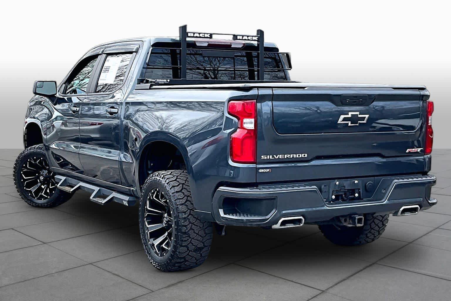 Used 2021 Chevrolet Silverado 1500 RST w/ Convenience Package II AWD/4WD image 12