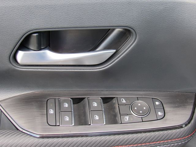 New 2026 Nissan Kicks SR w/ Cold Weather Package FWD image 20