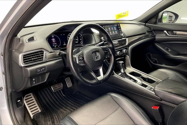 Used 2018 Honda Accord Sport image 12