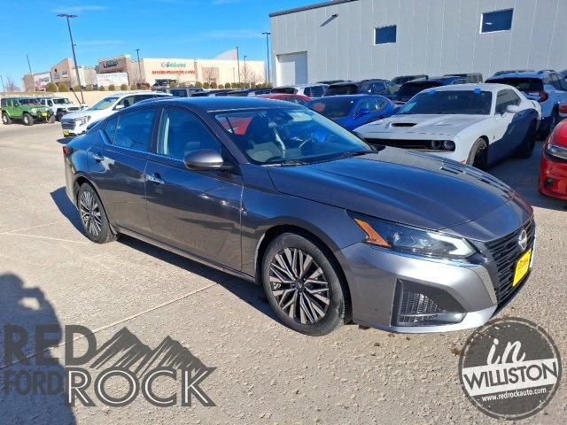Used 2023 Nissan Altima 2.5 SV