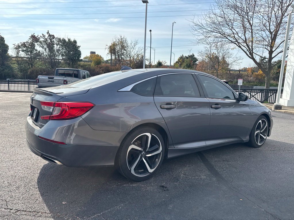 Used 2018 Honda Accord Sport image 4
