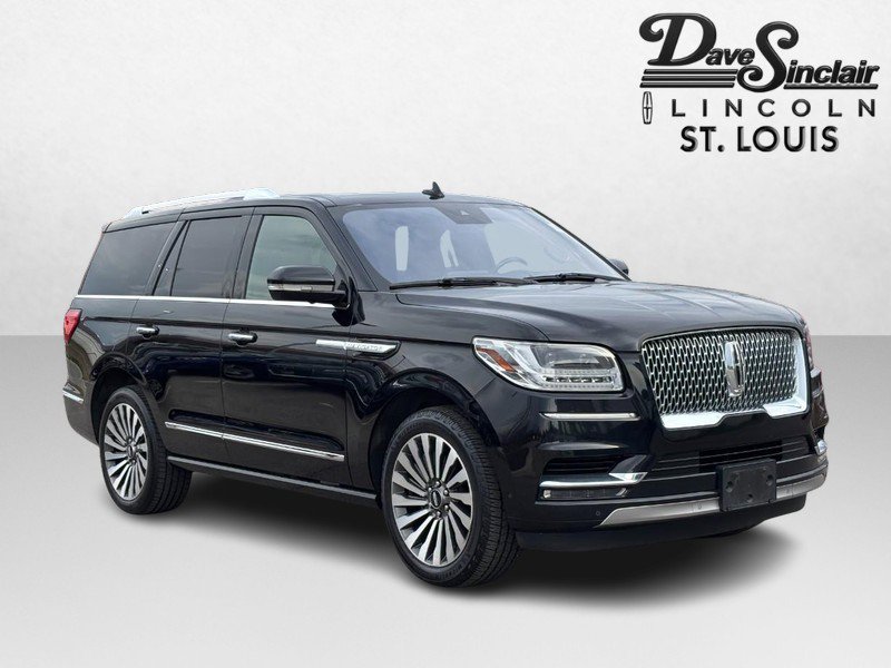 Used 2019 Lincoln Navigator Reserve image 3