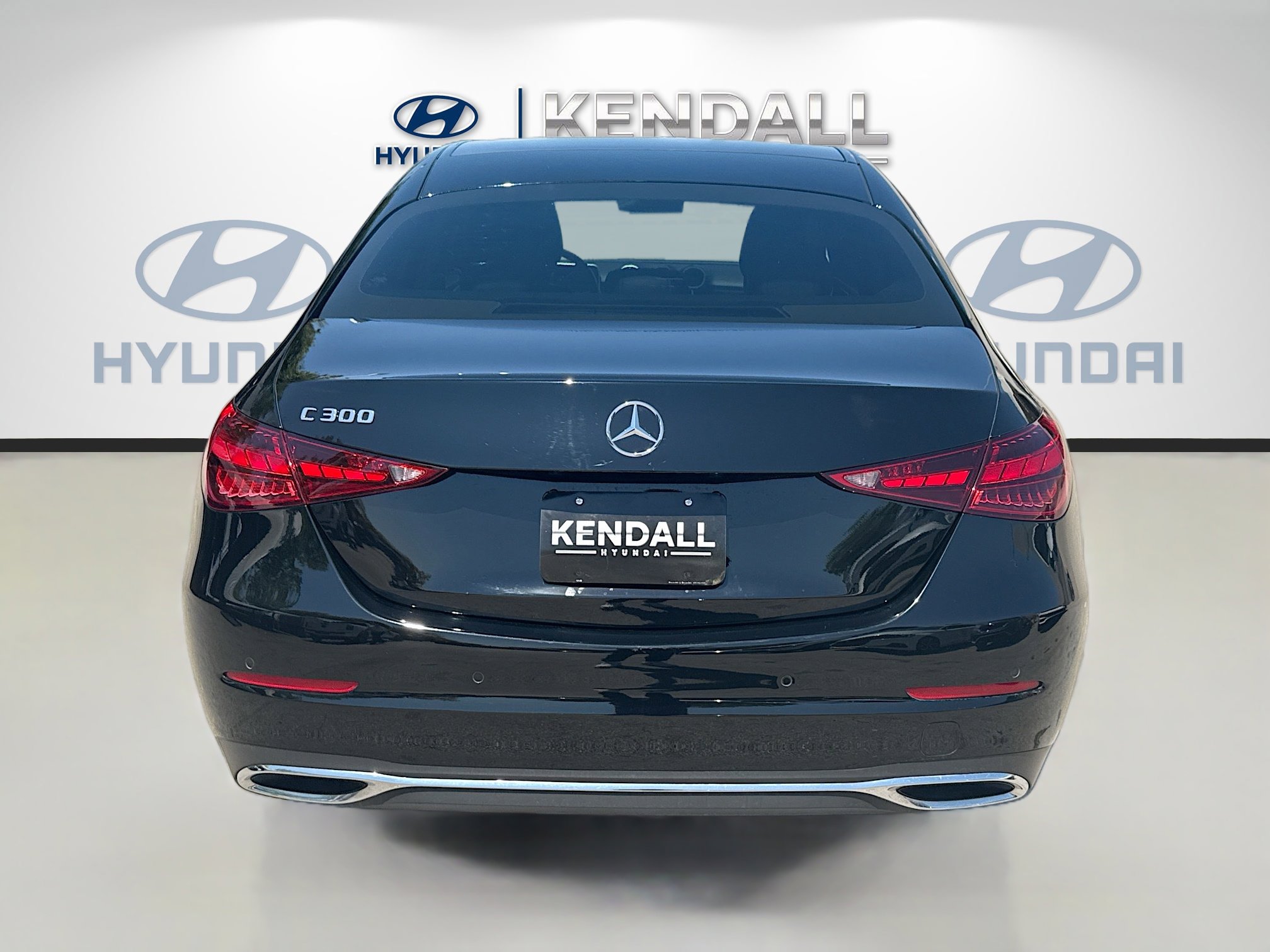 Used 2025 Mercedes-Benz C 300 Sedan image 5
