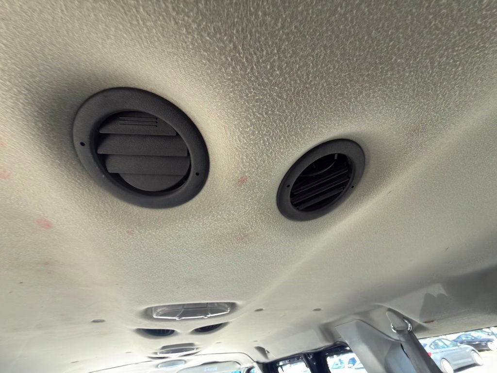Used 2007 Ford E-350 and Econoline 350 Extended Wagon Super Duty RWD image 33