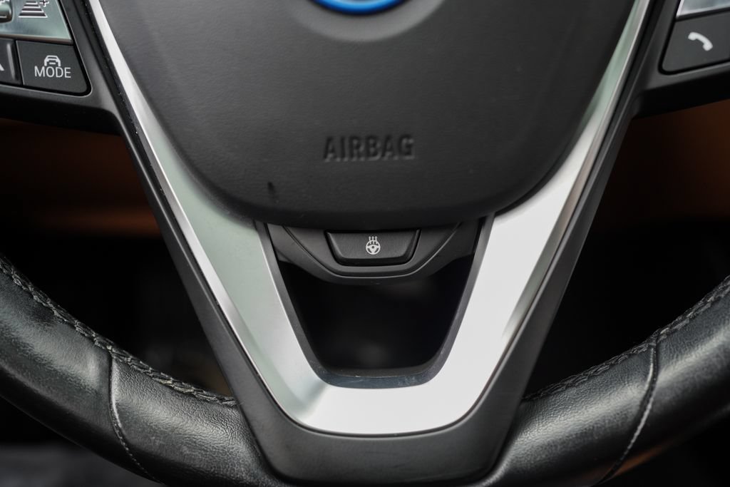Used 2023 BMW i4 eDrive35 RWD image 29