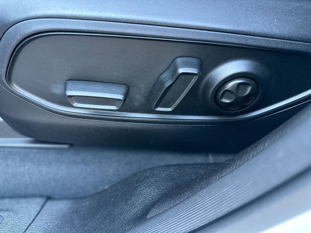 Used 2022 Jeep Grand Cherokee Altitude AWD/4WD image 13