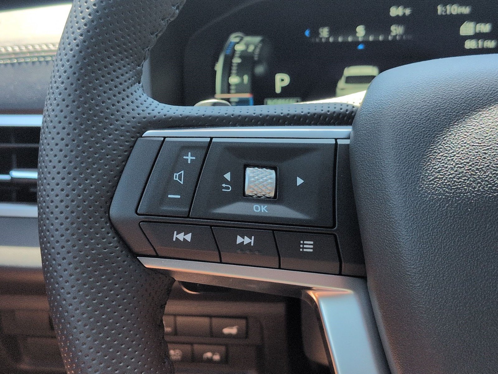 New 2026 Nissan Rogue Platinum AWD/4WD image 14