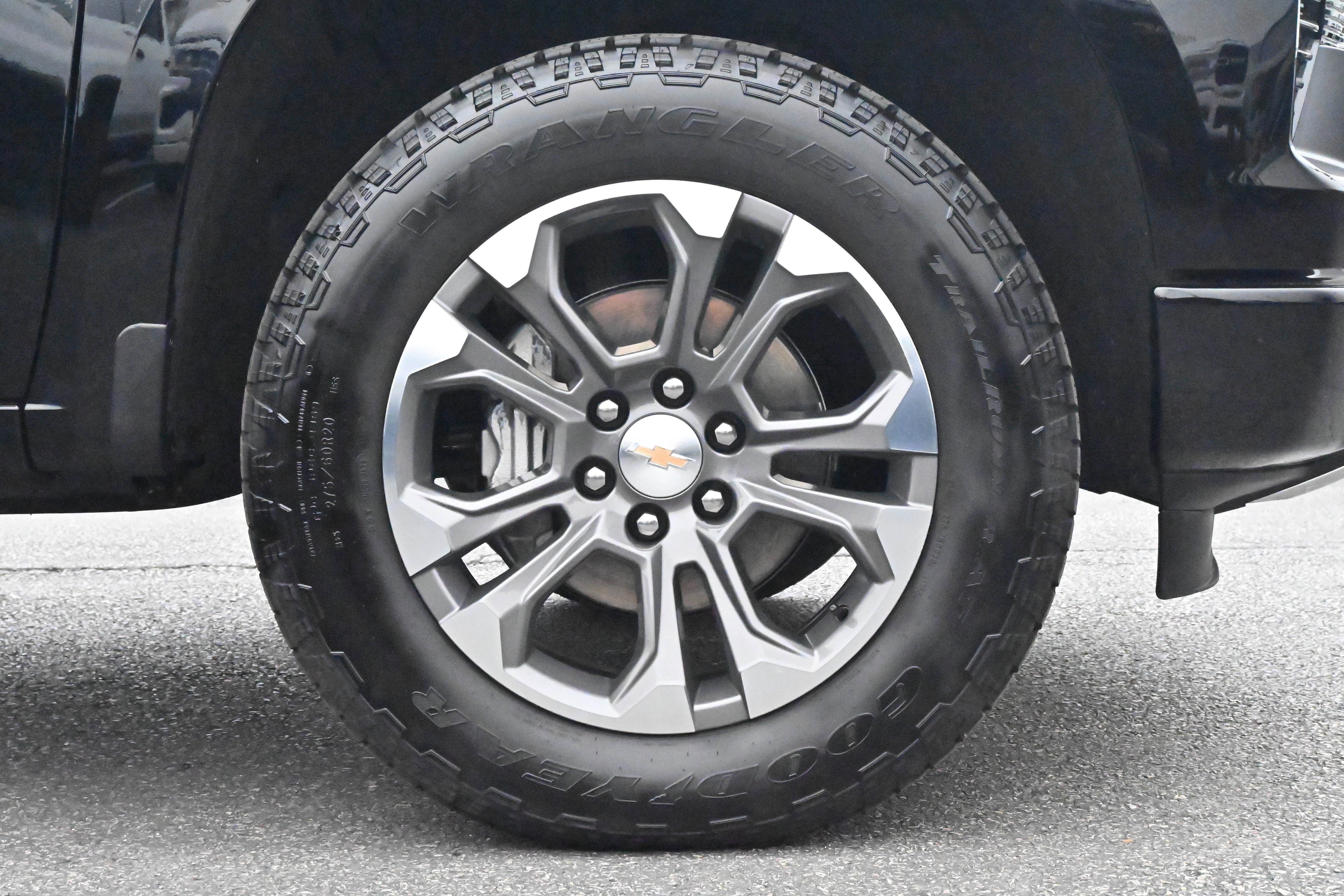 Used 2025 Chevrolet Silverado 1500 High Country w/ Technology Package image 25