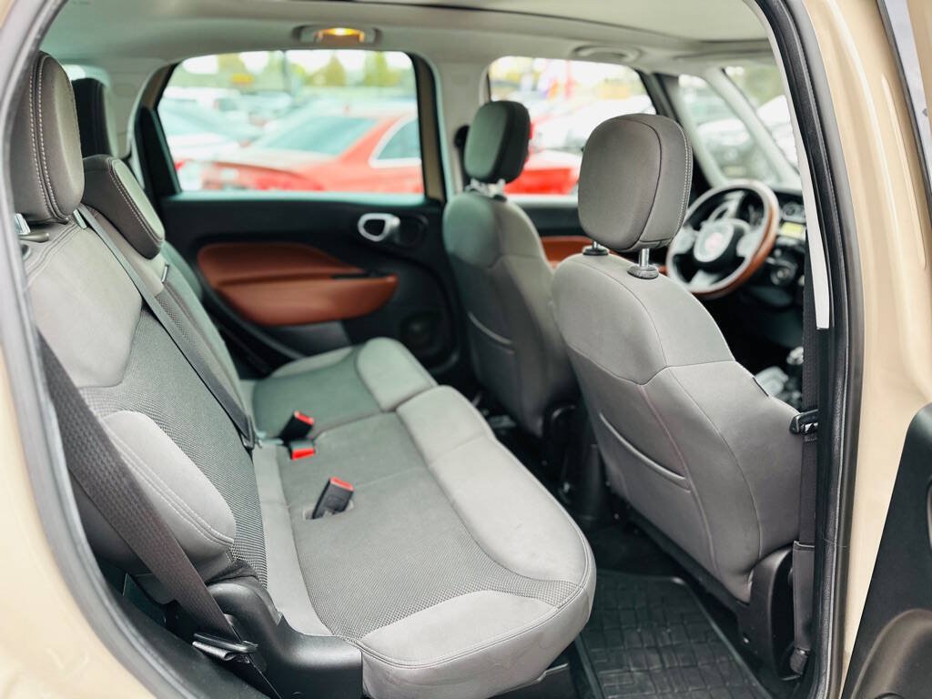 Used 2014 FIAT 500L Trekking w/ Popular Equipment Group FWD image 15