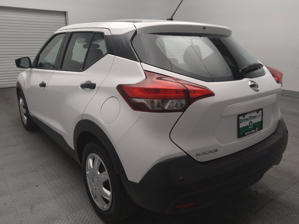 Used 2020 Nissan Kicks S FWD image 5