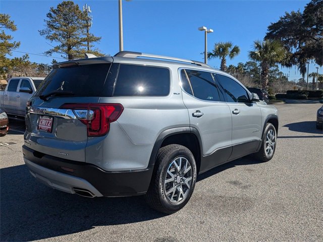 Used 2023 GMC Acadia SLT w/ Preferred Package image 5