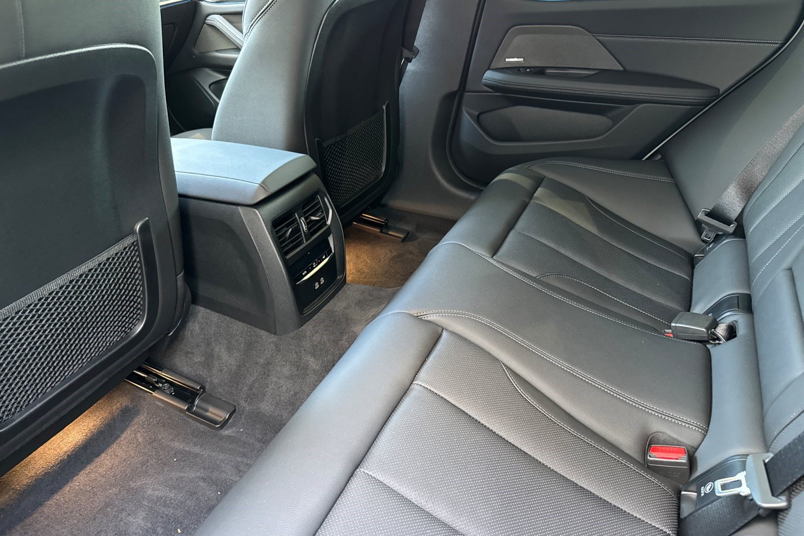 Certified 2023 BMW i4 eDrive40 w/ Premium Package RWD image 15