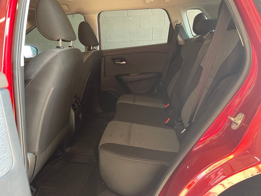 Certified 2023 Nissan Rogue SV FWD image 16