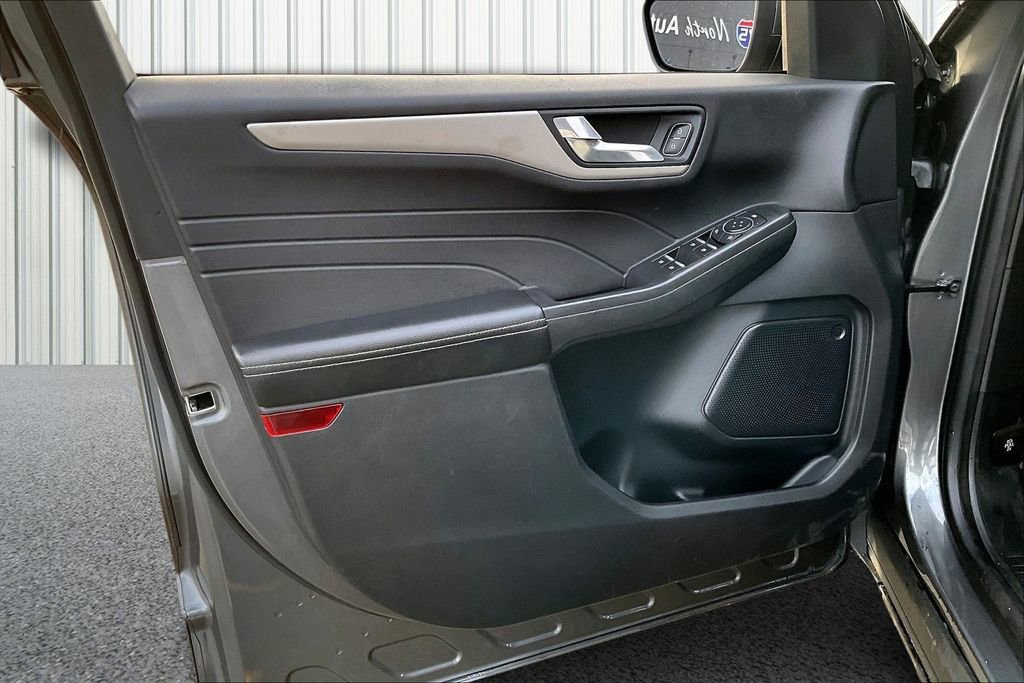 Used 2021 Ford Escape SEL image 20