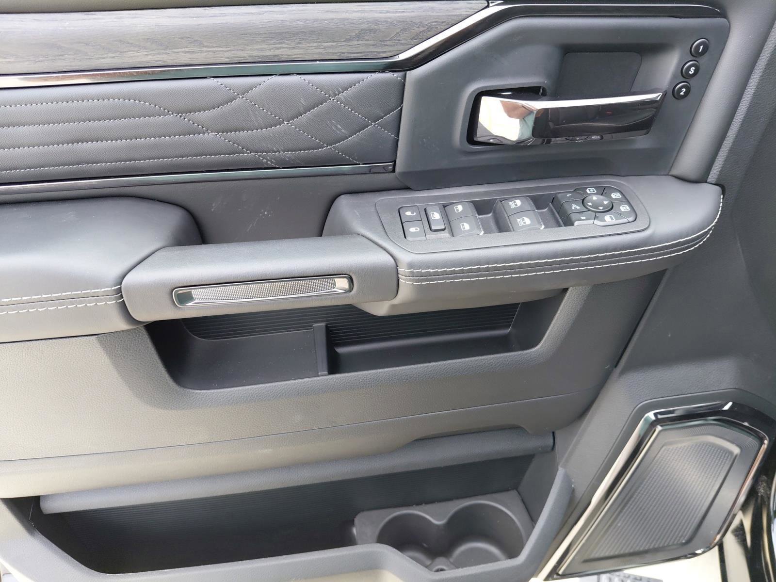 New 2026 RAM 2500 Limited image 31