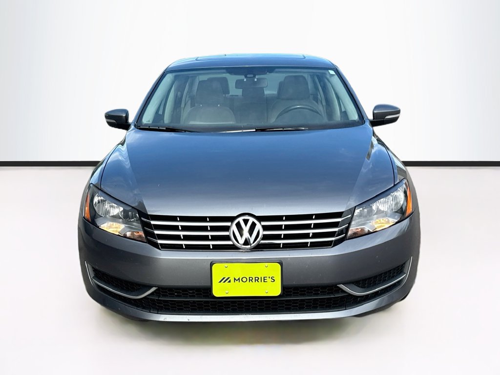 Used 2015 Volkswagen Passat TDI SE FWD image 2