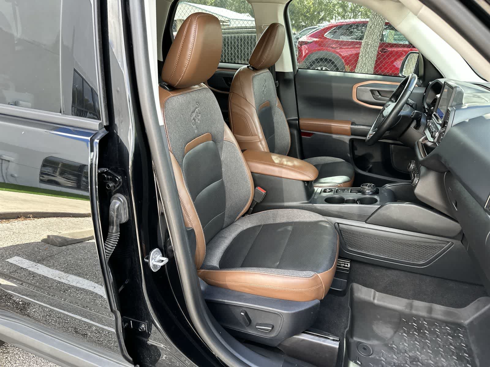 Used 2021 Ford Bronco Sport Outer Banks w/ Outer Banks Package (96D) AWD/4WD image 9