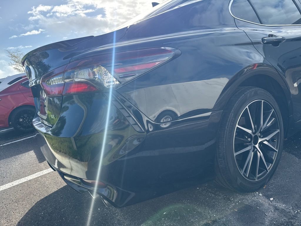 Used 2024 Toyota Camry SE FWD image 6